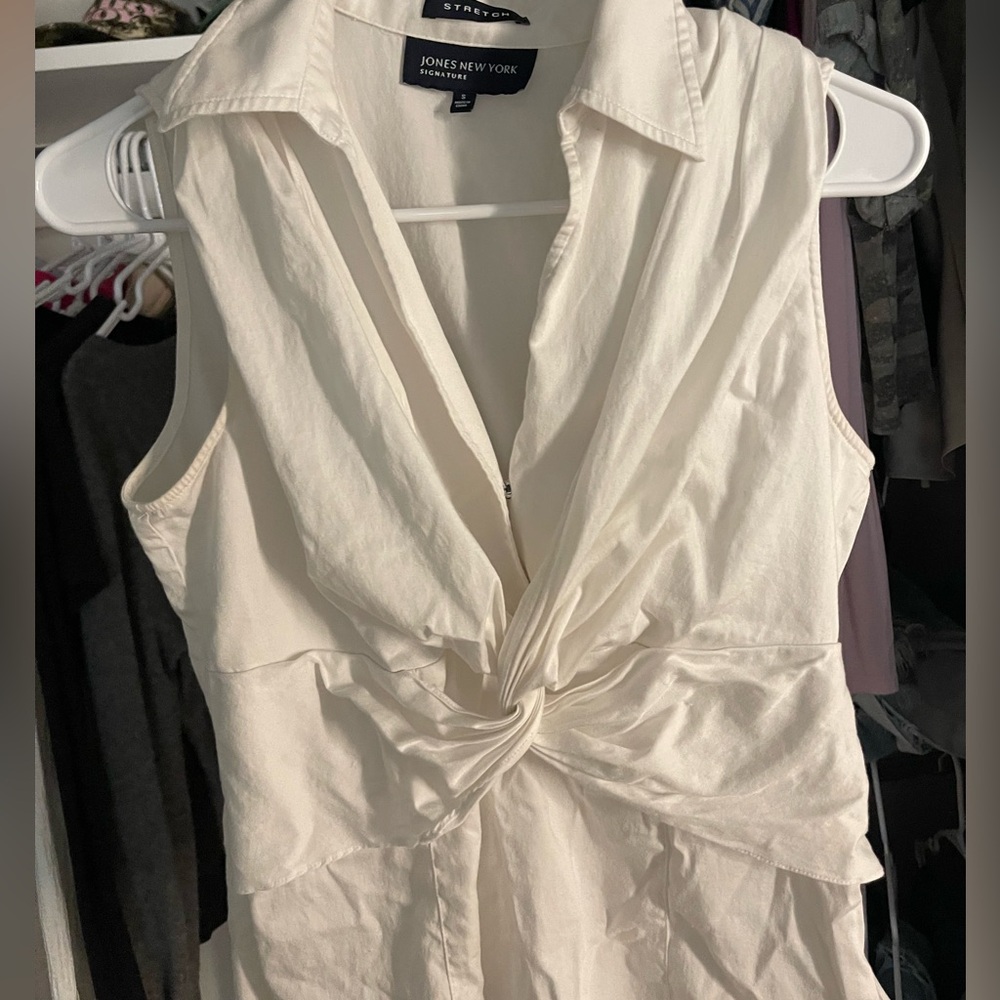 Jones New York Women's White Sleeveless Blouse